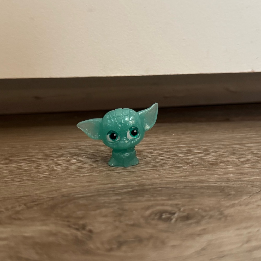 Disney Doorables Yoda Return of the Jedi Ewok Village Star Wars Figure